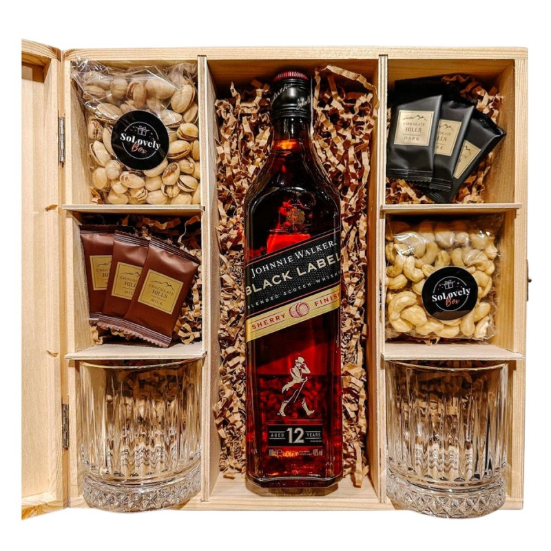 Zestaw Whisky Johnnie Walker Black Label Sherry Finish 700 ml + Pistacje + Czekoladki + Nerkowce + 2 Szklanki